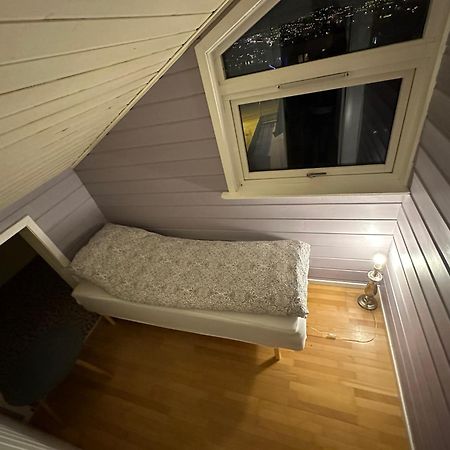 Cozy House In The Heart Of Tromsdalen. Central トロムソ エクステリア 写真